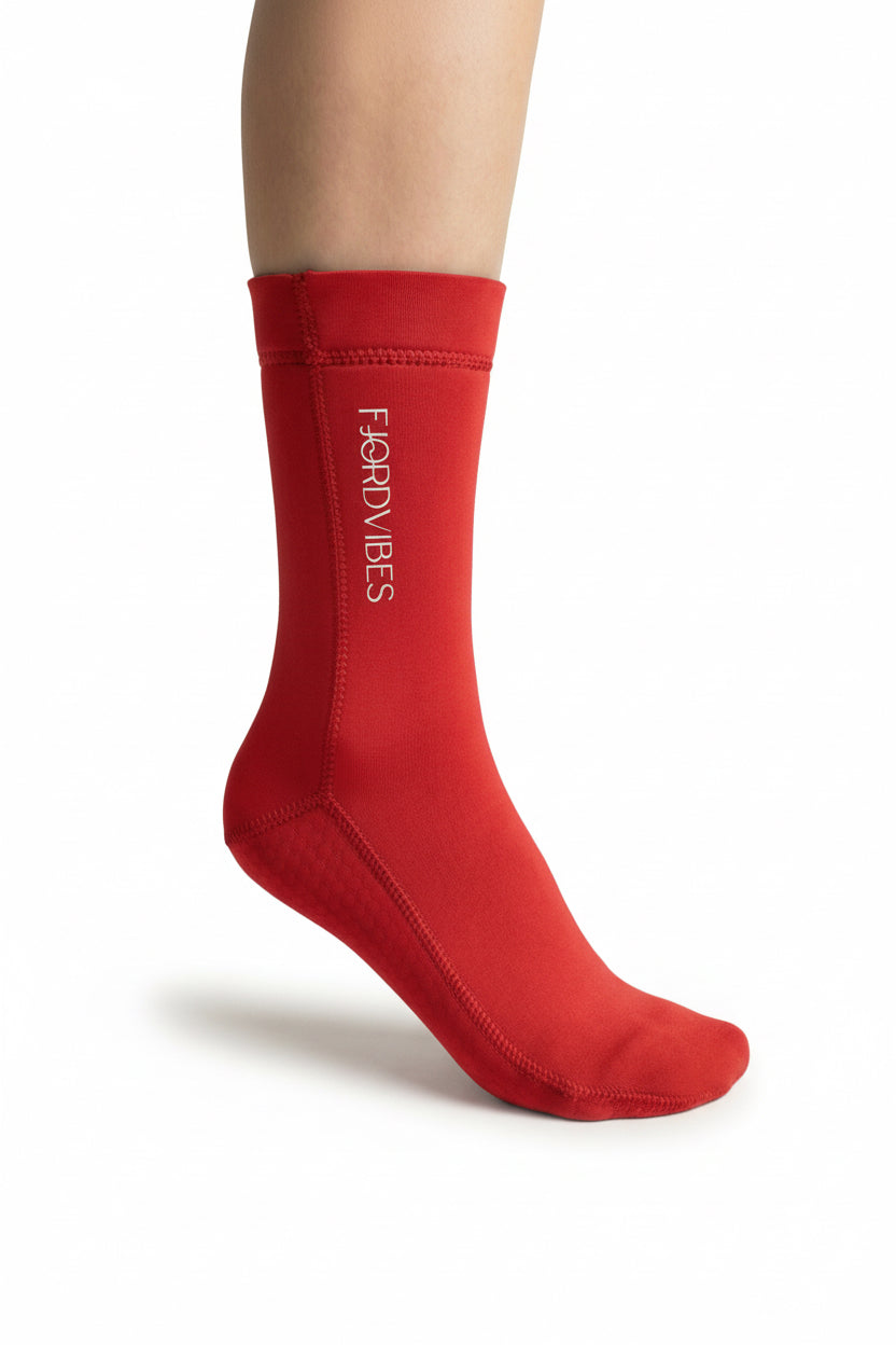 5mm neoprene socks red